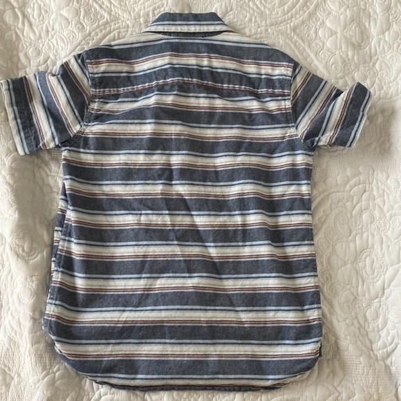 Lot / bundle of two kids button down shirts - Picture 2 of 8